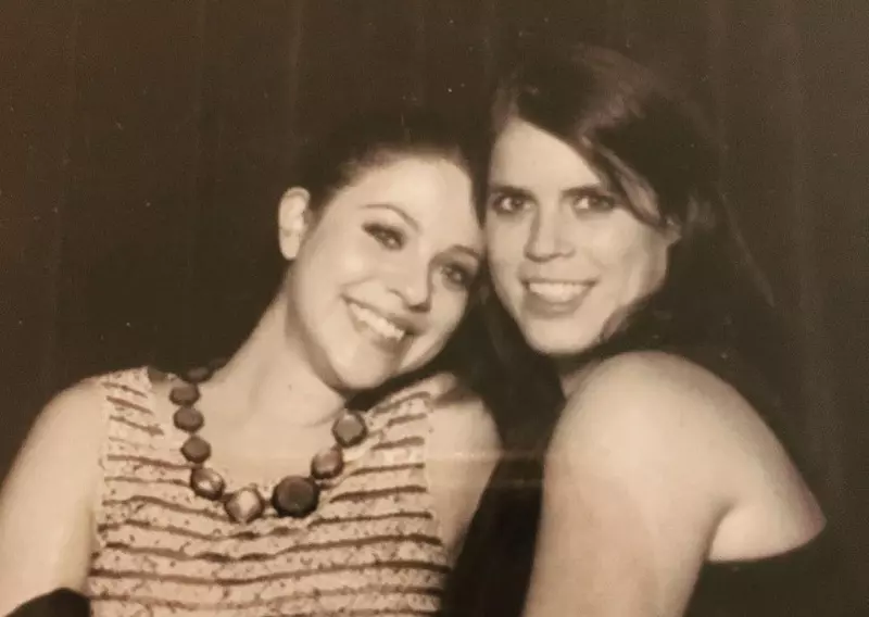 Poză cu Prințesa Eugenie și Michelle Trachtenberg