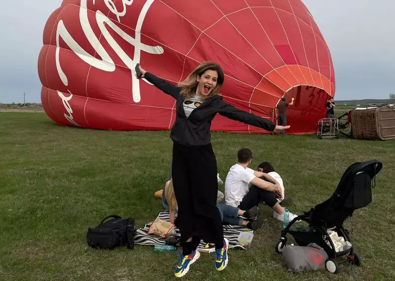 Amalia-Enache-zobro-cu-balonul-2