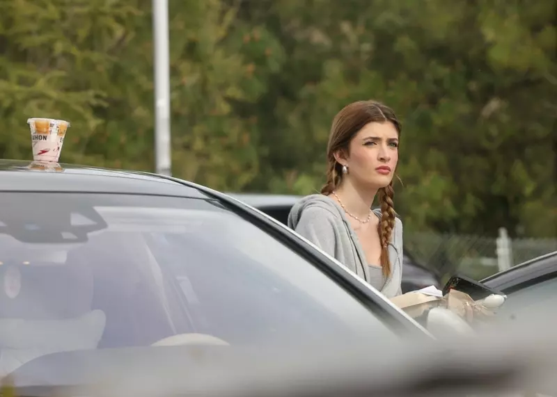 *EXCLUSIVE* Sami Sheen Grabs A Smoothie at LA’s Erewhon Market