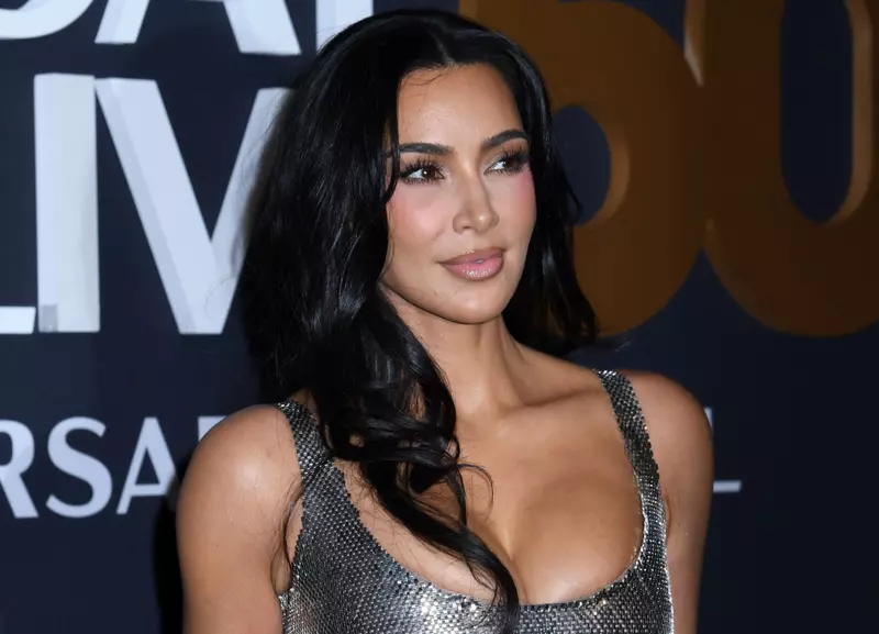 Kim-Kardashian-fara-lenjerie-intima
