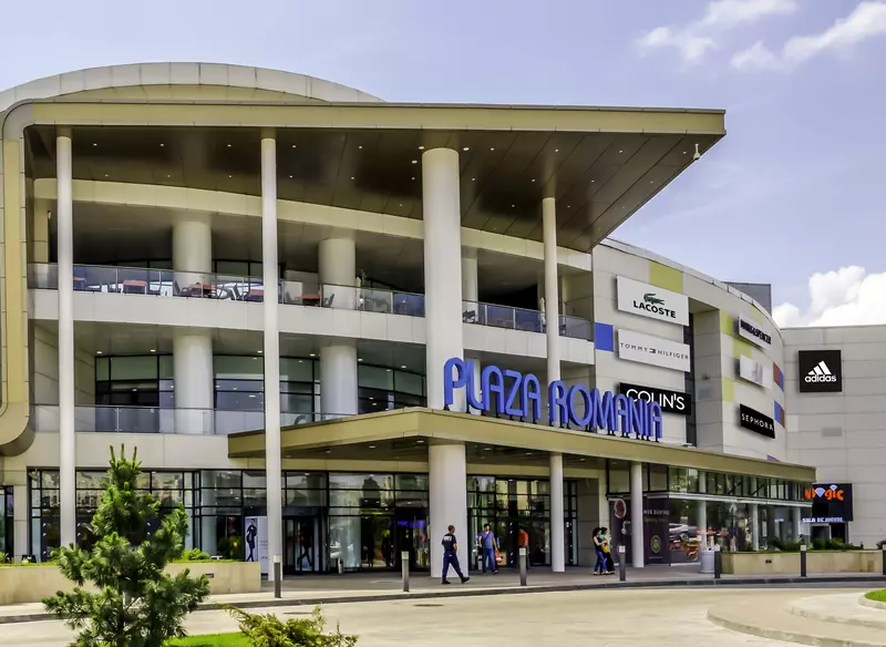 fatada plaza