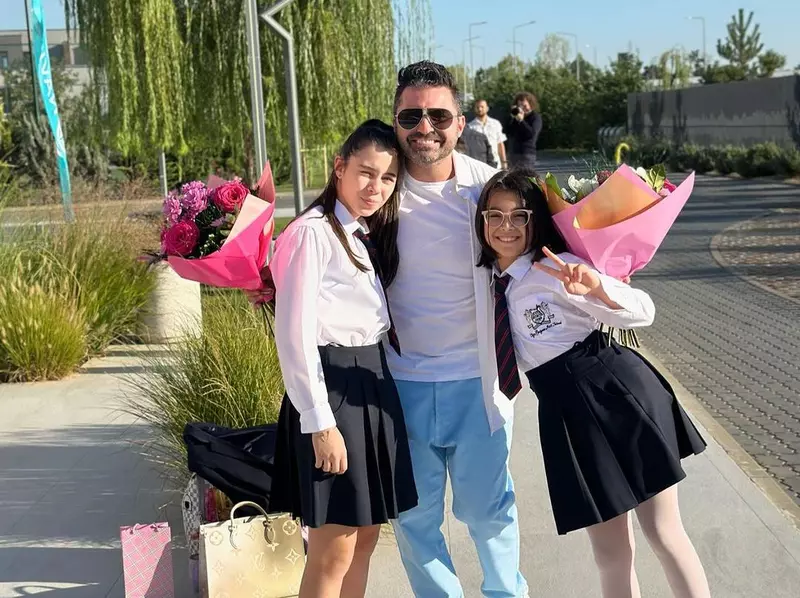 Cât plătește Pepe pentru școala fiicelor lui  (1)