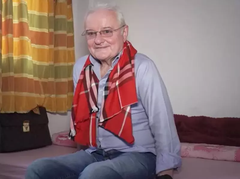 Irinel Columbeanu imagini camera azil (1)