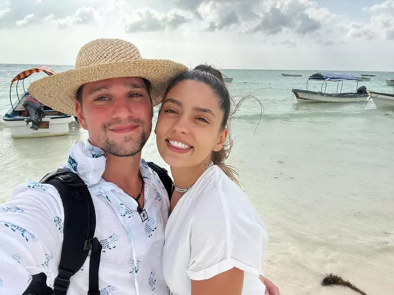 Cum o alintă Vlad Gherman pe Oana Moșneagu (4)