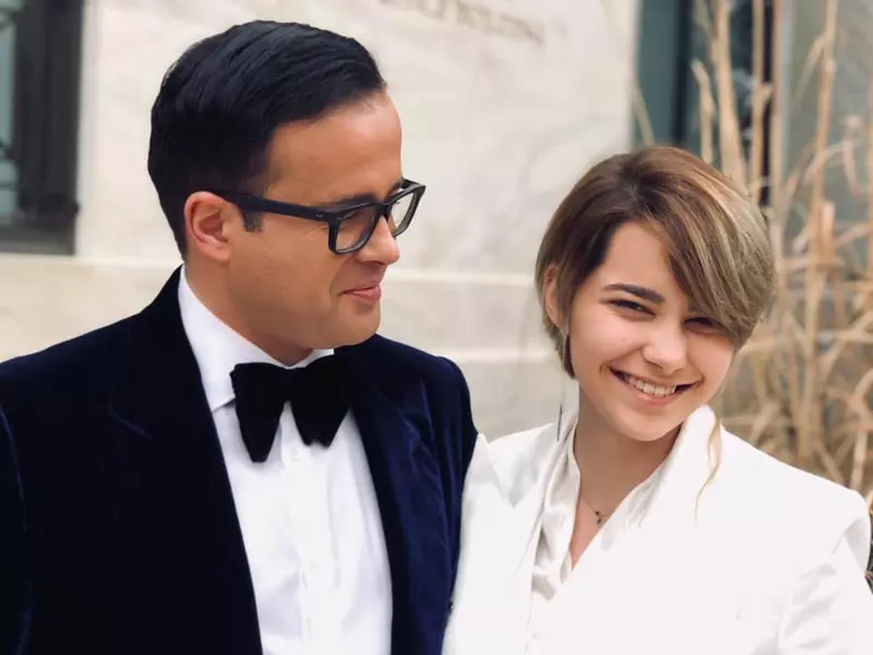 Mihai Gâdea și fiica lui, Karina Maisha