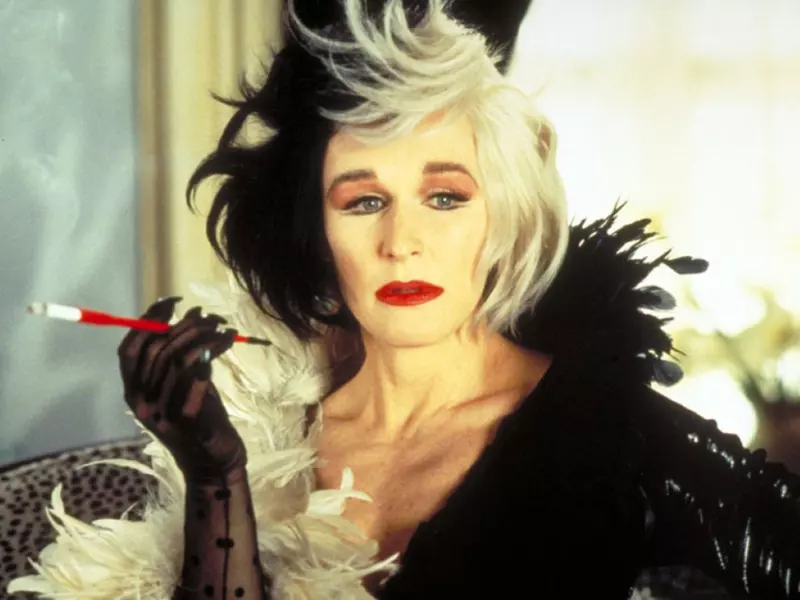 Cruella 6 X