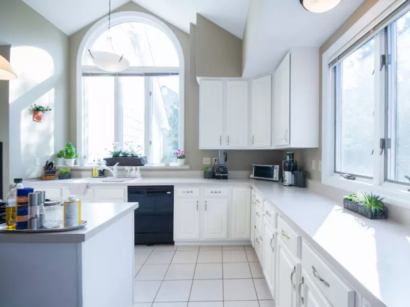 (P) Bucătărie modernă