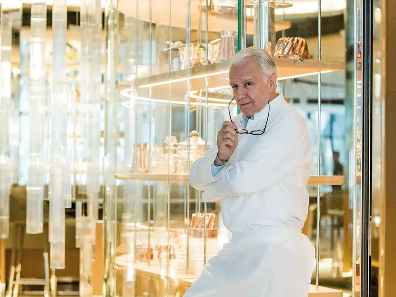 (P) Așii bucătăriei mondiale. Top 7 Chefi cu Stele Michelin