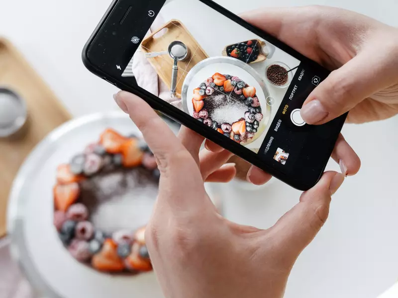 De la gătitul acasă la gătitul în restaurant: cum devii bucătar-șef