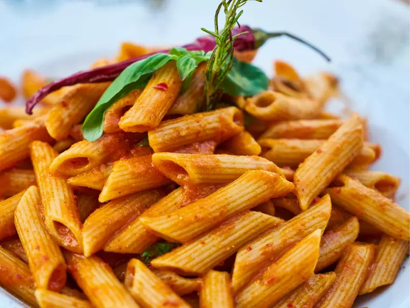 Top 3 sfaturi care să-ți ușureze munca în bucătărie