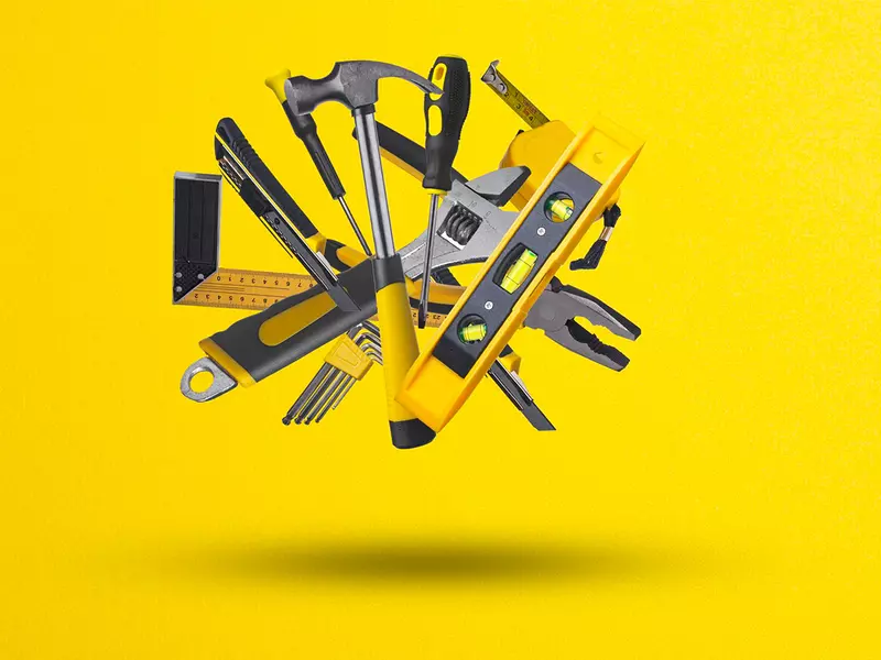 Scule motorizate esențiale pentru întreținerea grădinii și a curții tale