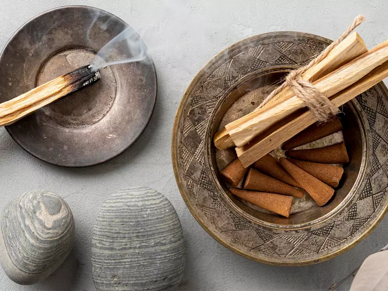 (P) Cum te poate conecta cu spiritualitatea esența de mir