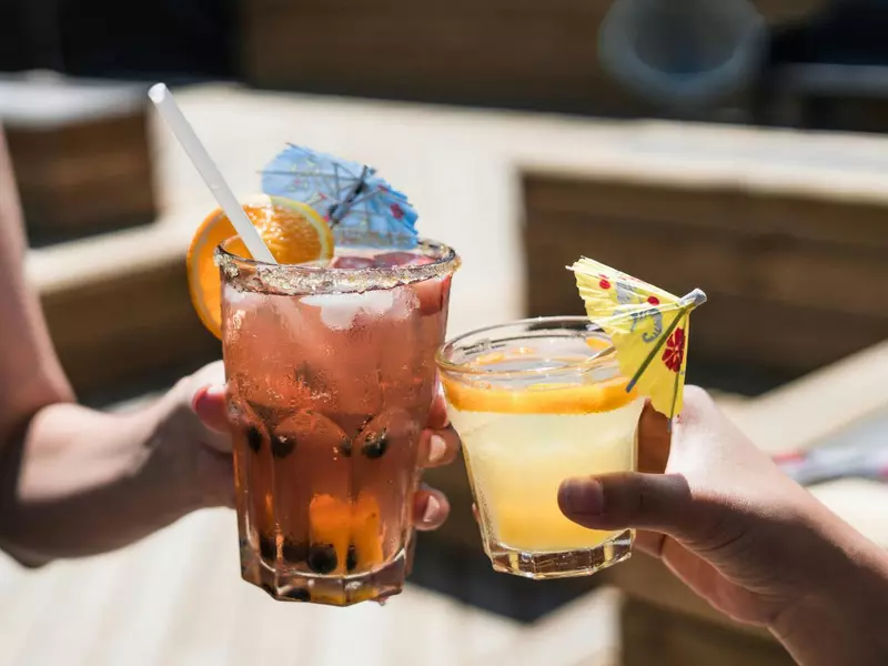 Vara aduce provocări: cum îți pregătești afacerea HoReCa pentru sezonul de vârf