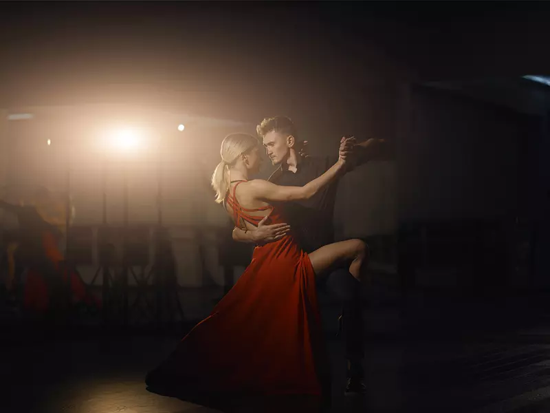 Cum influențează dansul sănătatea fizică și mentală