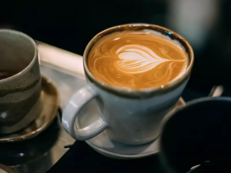 Șapte greșeli pe care le faci când bei cafea. Un gastroenterolog a făcut lista obiceiurilor care te pot afecta