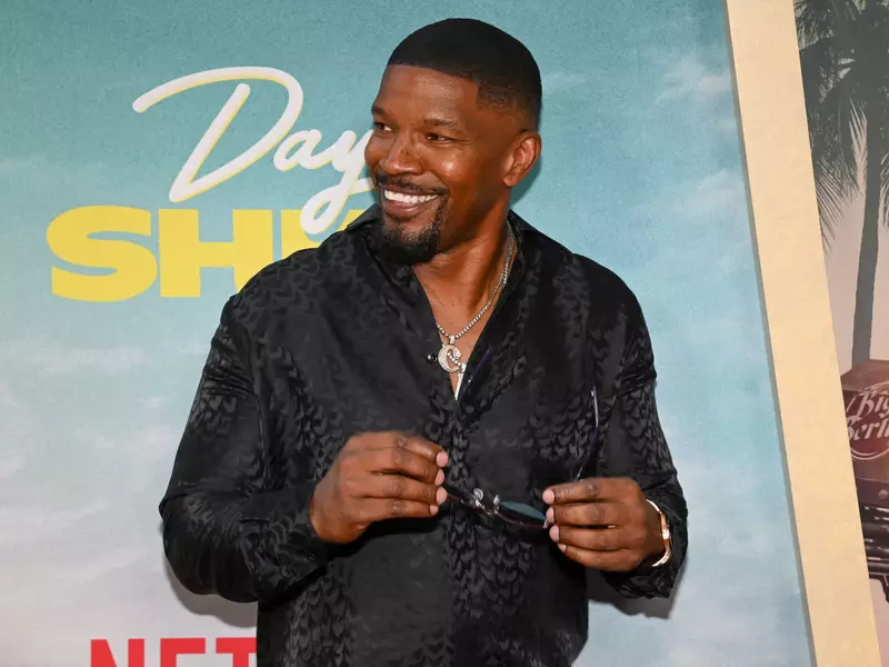 Jamie Foxx, adevărul despre boala de care suferă. Dezvăluirile lui Mike Tyson. „Nu se simte bine”