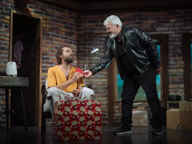 Serban Gomoi si Sorin Cocis in Orasul Luminii Teatrul Nottara