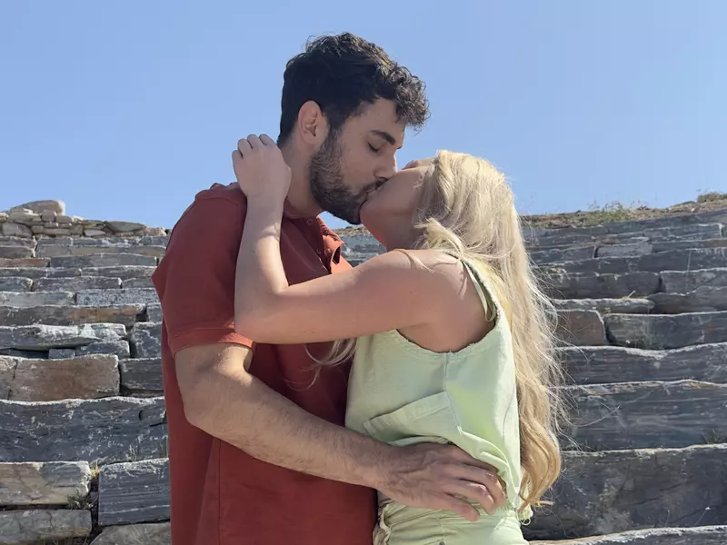 Rețeta grecească a iubirii – A GREEK RECIPE FOR ROMANCE  (1)