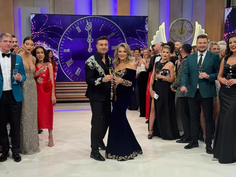 valentin-sanfira-mirela-vaida (2)