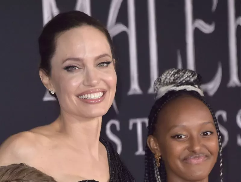 Vivienne Marcheline Jolie-Pitt, Angelina Jolie, Zahara Marley Jolie-Pitt