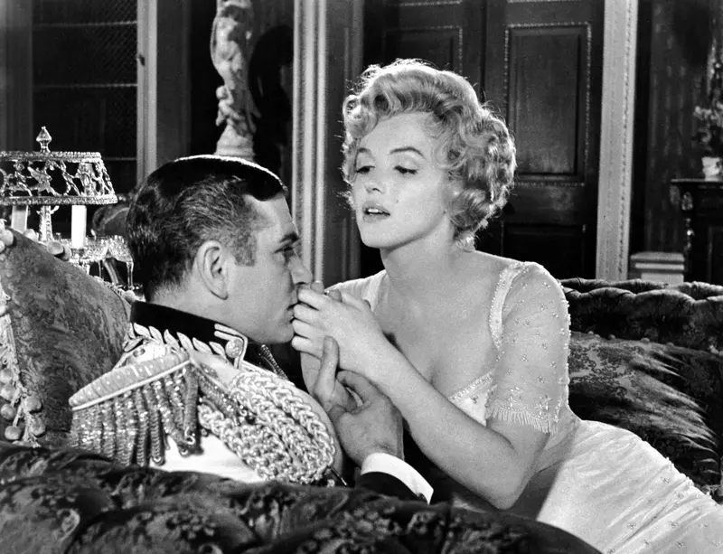 „The Prince and the Showgirl” (1957) Warner Bros.