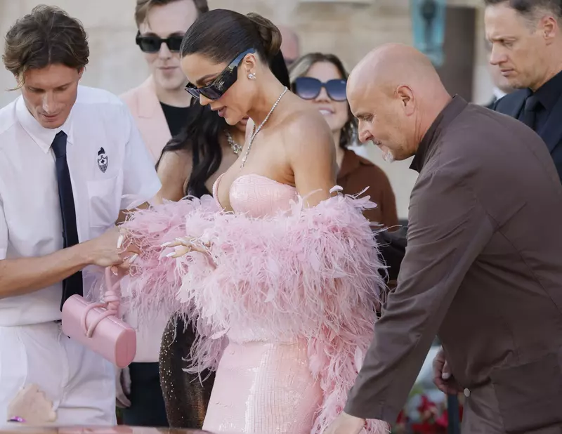 Celebs On Their Way To Bezos-Sanchez Wedding – Venice