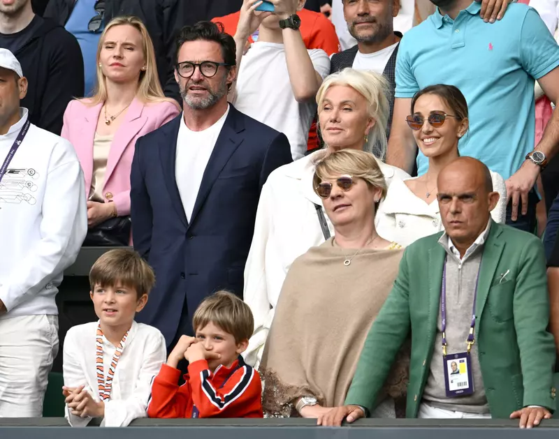 Hugh Jackman și soția lui, Deborra-Lee Furness, divorțează după 27 de ani de căsnicie. Primele declarații