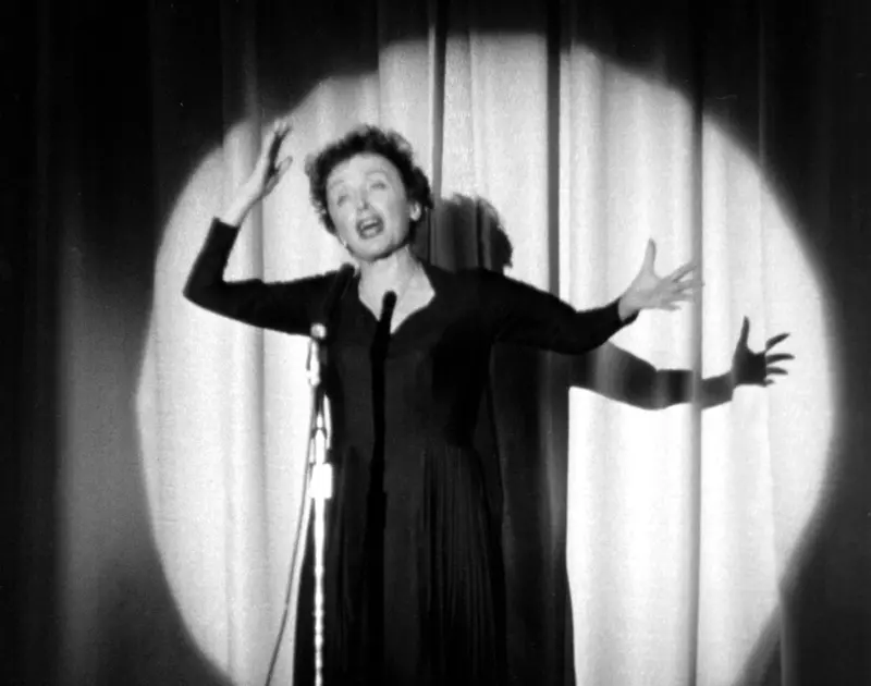 Edith Piaf, cântăreață