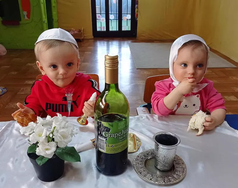 alina-laufer-gemeni-prima-vacanta-3