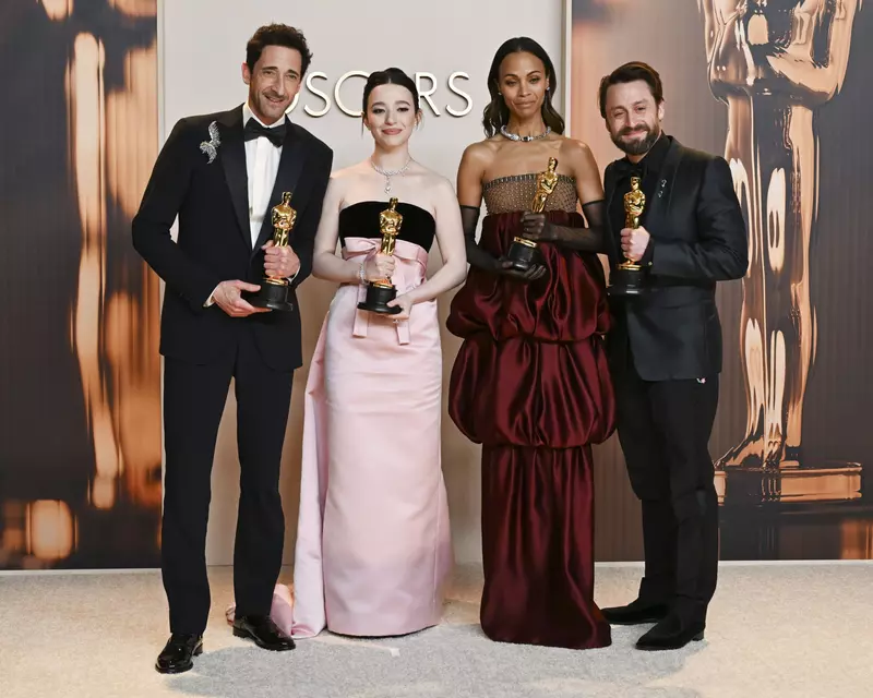 Mikey-Madison-premiile-oscar-2025