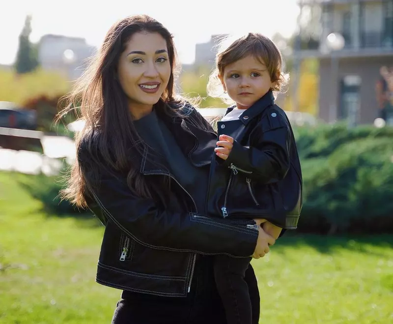 Nicole-Cherry-si-Anastasia-1