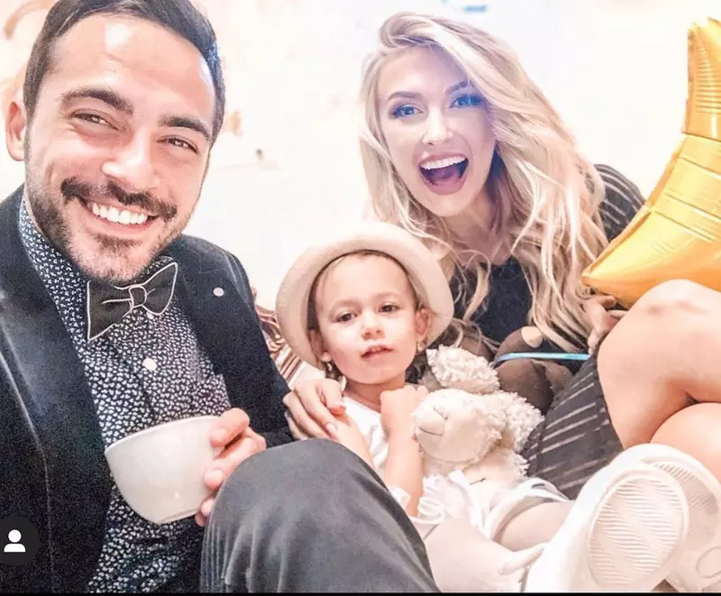 Andreea Bălan, fiica ei Ella și Petrișor Ruge