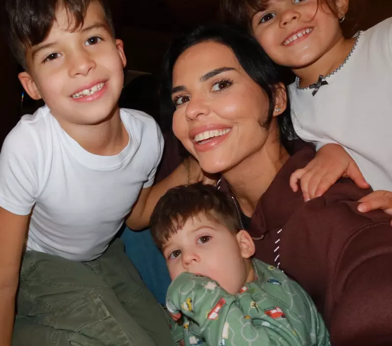 Andreea Popescu si cei trei copii