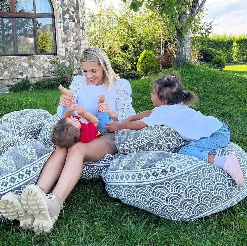 Andreea și Cabral Ibacka au amânat petrecerea aniversară a fiului lor. Ce au pățit la tăierea moțului lui Tiago