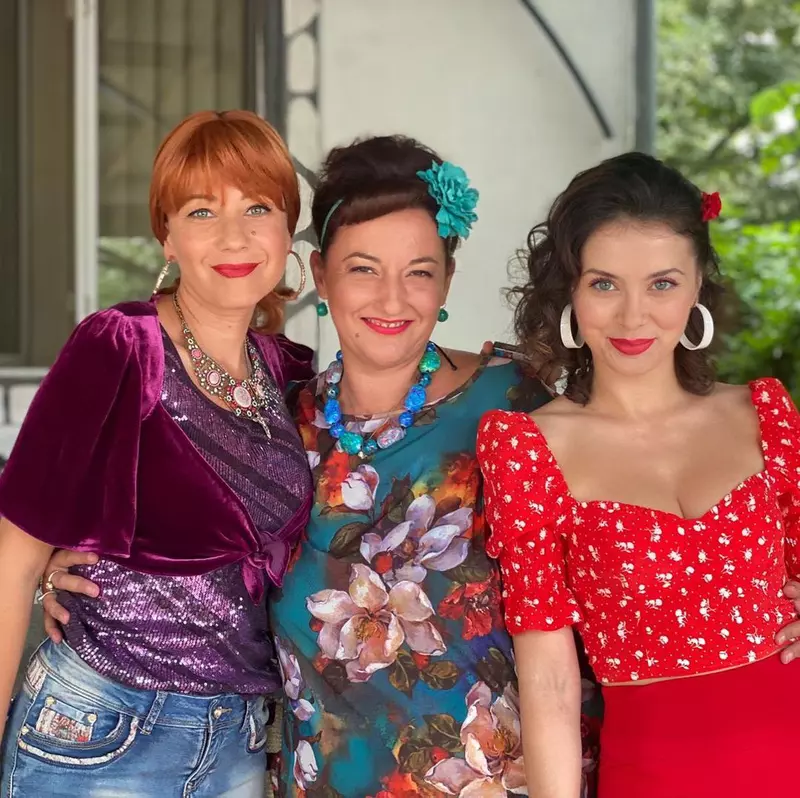 Ecaterina Ladin, imagine de pe platourile de filmare de la Las Fierbinți