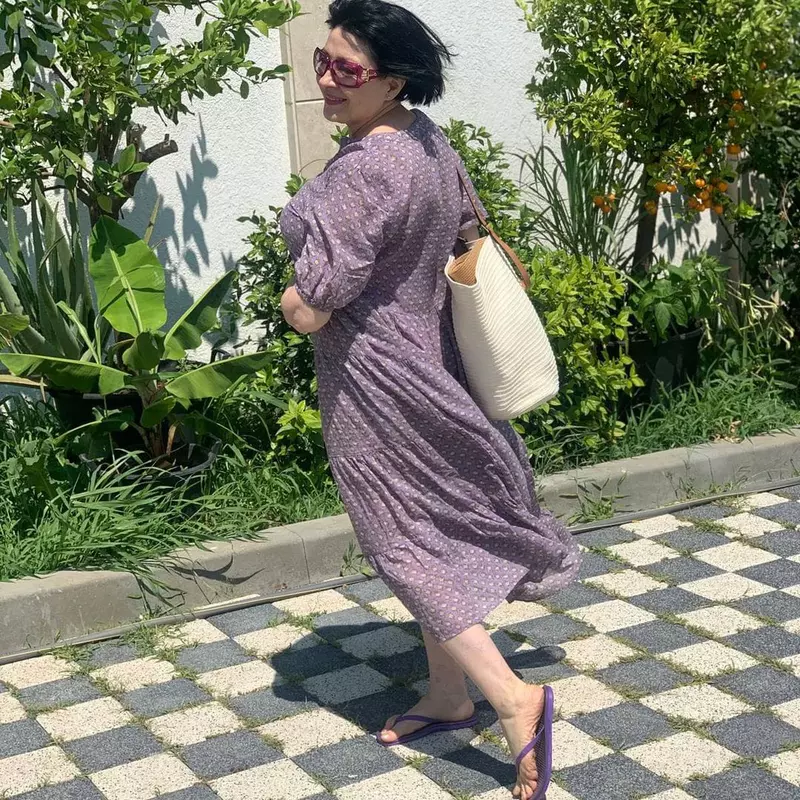 Neti Sandu se relaxează pe malul mării. Cu cine e în vacanță prezentatoarea horoscopului de la Pro TV (3)