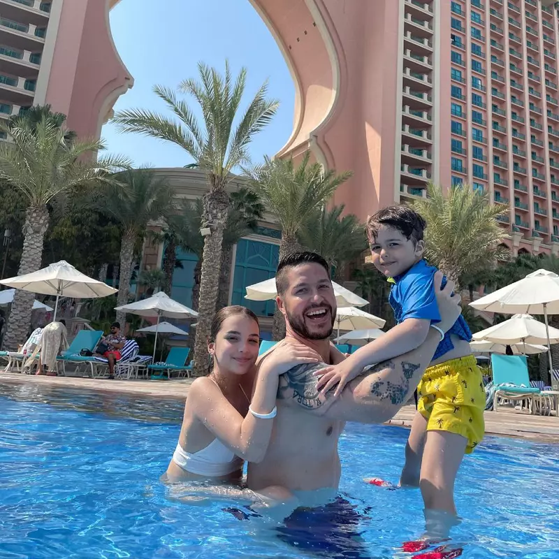 Ce dezvăluiri a făcut Jorge despre David, fiul lui în vârstă de 4 ani. „Se joacă cu mașinile, dar și cu păpușile” (3)