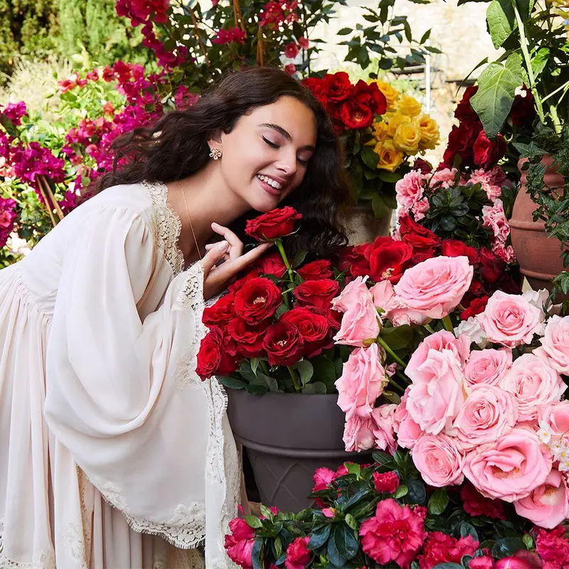 Cum a fost surprinsă Deva Cassel, fiica cea mare a Monicăi Bellucci, în Portofino (4)