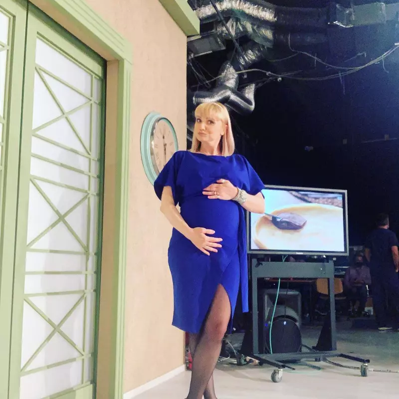 Motivul pentru care Cristina Cioran e obligată să facă cezariană (2)