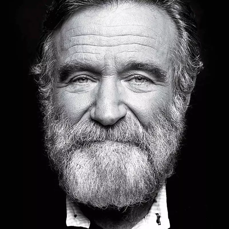 Fiul lui Robin Williams, mesaj emoționant la șapte ani de la moartea celebrului actor Ai trăit ca să aduci zâmbete (3)
