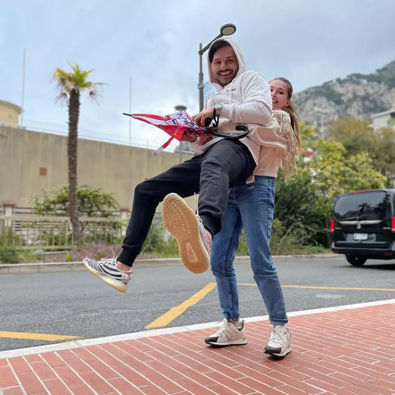 Liviu-Varciu-imagine-adorabila-cu-fiul-lui-care-a-implinit-2-ani-4