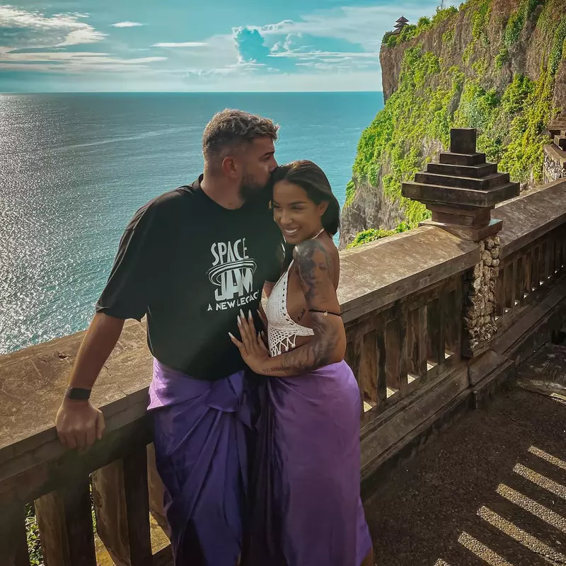 Speak-dupa-ce-a-vazut-cateva-secvente-din-„Insula-iubirii-sezonul-6.-„Felicitari-oamenilor-care…-2