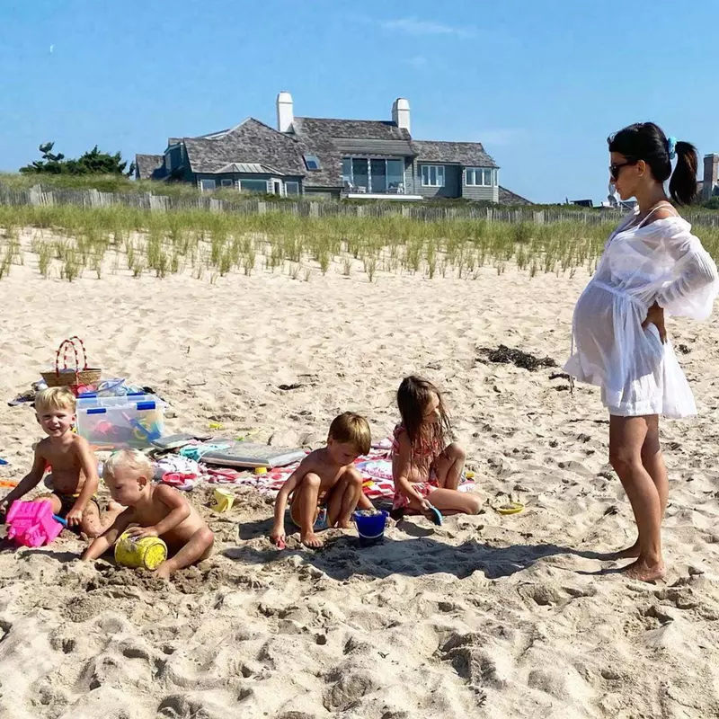 Daily Instagram Posts