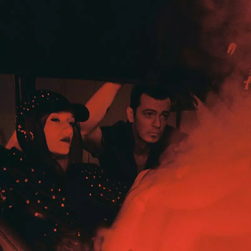 jean-gavril-si-bruja-de-la-america-express-au-lansat-o-melodie-impreuna-2