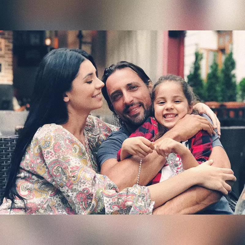 Denis, Cristina și fiica lor Delia