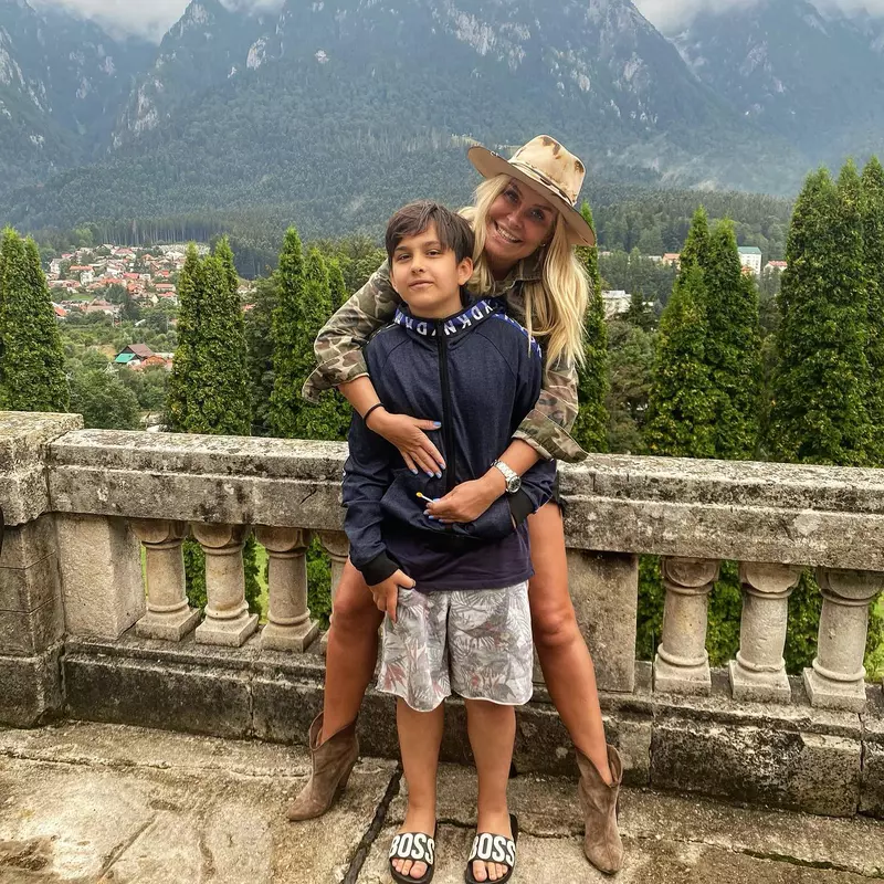 Vica Blochina fiul copil băiat