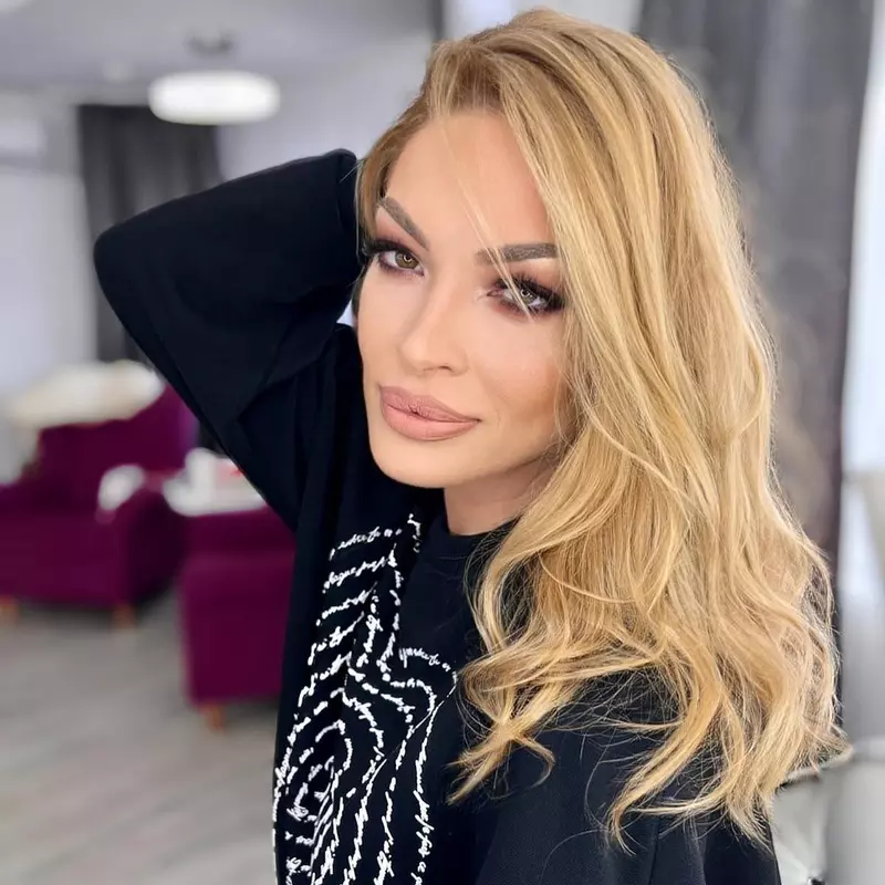 Valentina Pelinel