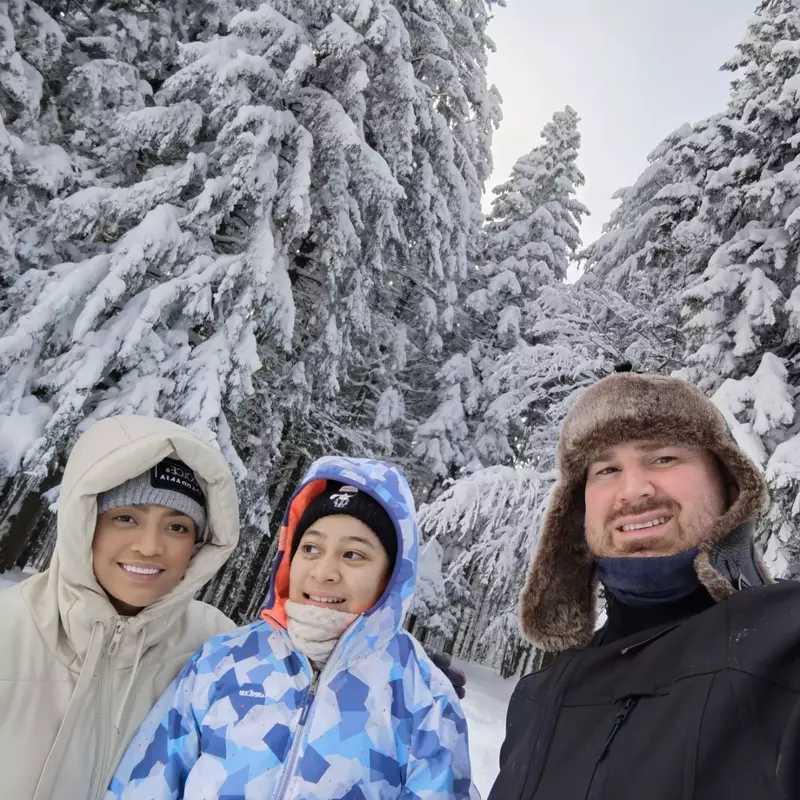 bella-santiago-fiica-si-sotul-ei