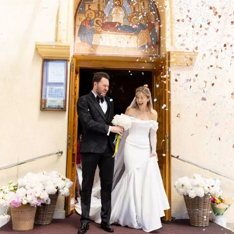 roxana-hulpe-de-la-pro-tv-si-bogdan-radulescu-co-fondatorul-festivalului-untold-s-au-casatorit-religios-pe-1-iunie-2024-1