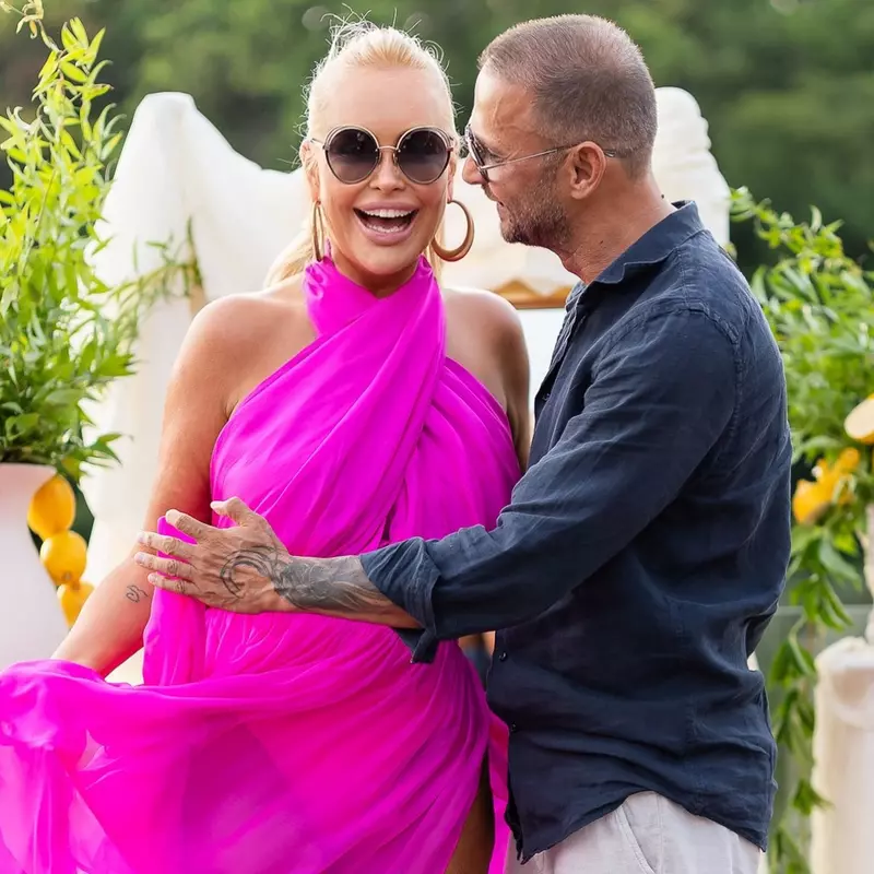 Vica Blochina și Dan Teculescu la aniversarea ei de 50 de ani (2)